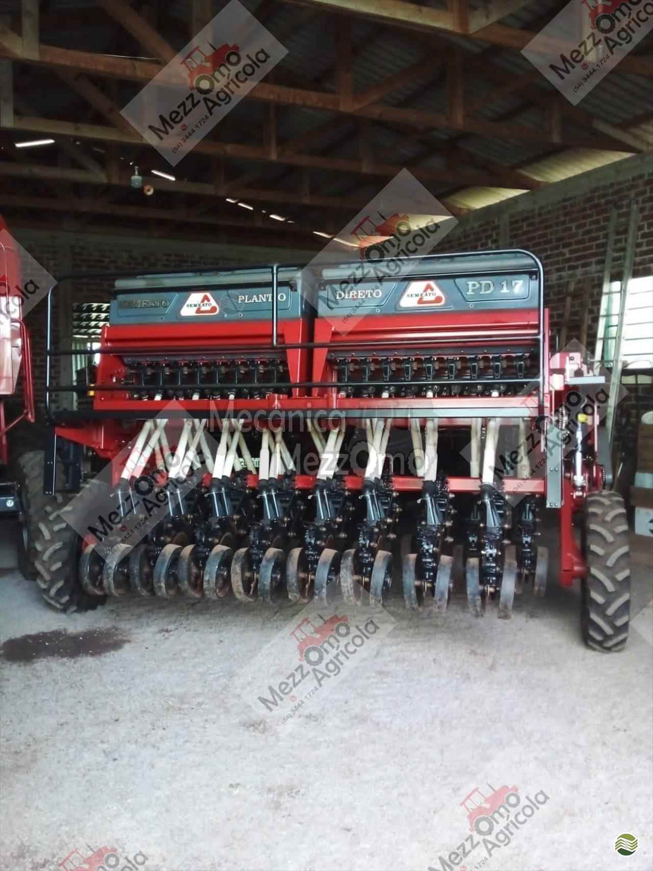 PLANTADEIRA SEMEATO PERSONALLE DRILL 17 Mezzomo Agrícola SERAFINA CORREA RIO GRANDE DO SUL RS